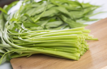 辟謠 | 空心菜是“萬(wàn)毒之王”，重金屬超標(biāo)？來(lái)看真相