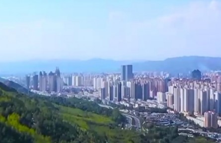 【二十大代表風采】張錦梅：扎根高原三十載 只為滿城花香來 馬玉山：以使命擔當引領(lǐng)行業(yè)尖端