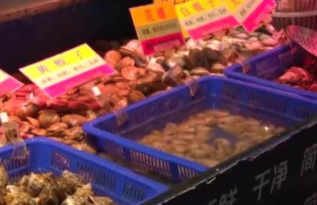 線下消費(fèi)紅火 海鮮市場(chǎng)供需兩旺