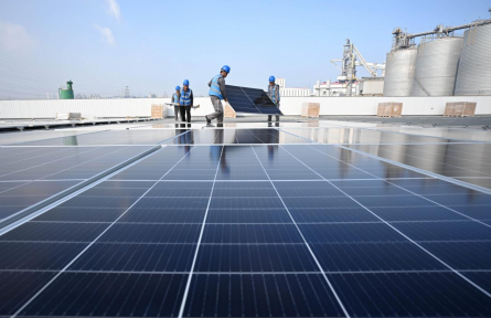 退役風(fēng)電、光伏設(shè)備循環(huán)利用 recycling of decommissioned wind-power and photovoltaic equipment