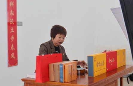 首章有桂茶益清——記福建省首章村黨支部書記、村委會主任陳桂清
