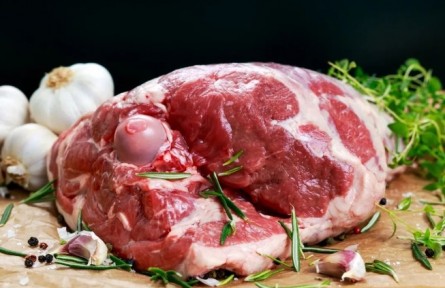 冬天到，羊肉俏，冬吃羊肉身體好！
