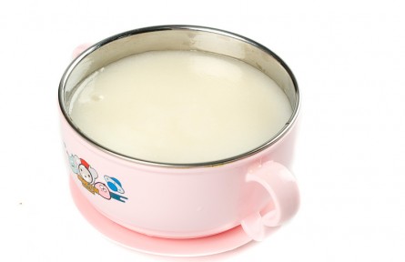 辟謠|米湯能代替母乳和配方粉？千萬別信！